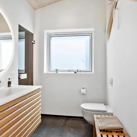 Beautiful In With Sauna Vakantiehuis